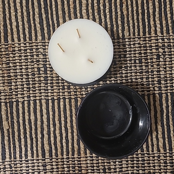 OLIVIA BLAKE LONDON BLACKBERRY + CHESTNUT CANDLE - Picture 8 of 9